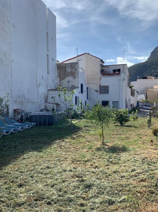 Ca Corrales: Como En La Playa, Pero En El Pueblo Калпе Екстериор снимка