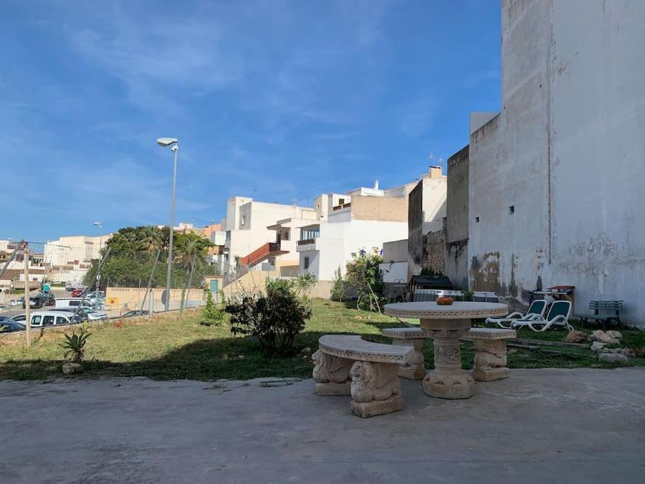 Ca Corrales: Como En La Playa, Pero En El Pueblo Калпе Екстериор снимка